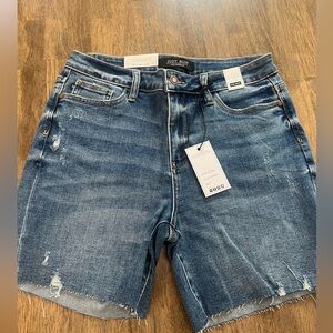 NWT Judy Blue Shorts size L